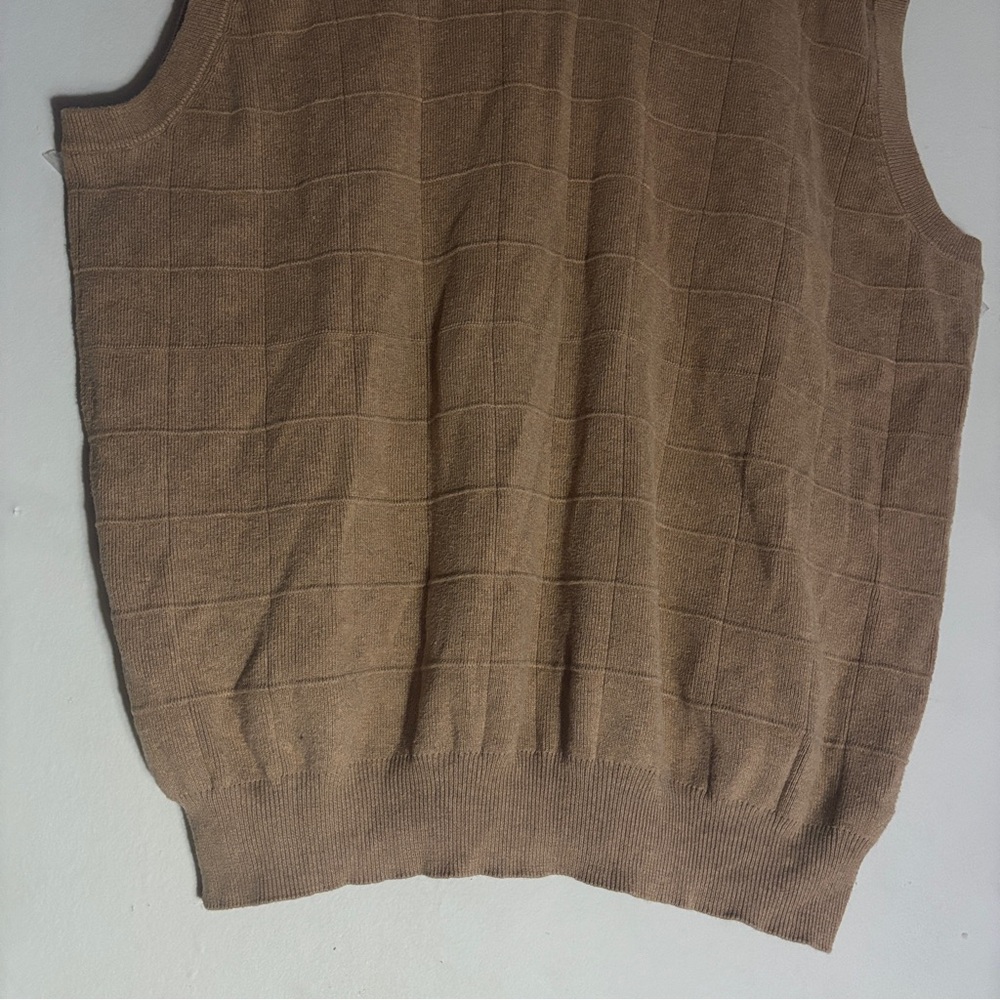 Saddlebred V-Neck Tan Sweater Vest 100%cotton - Picture 4 of 14